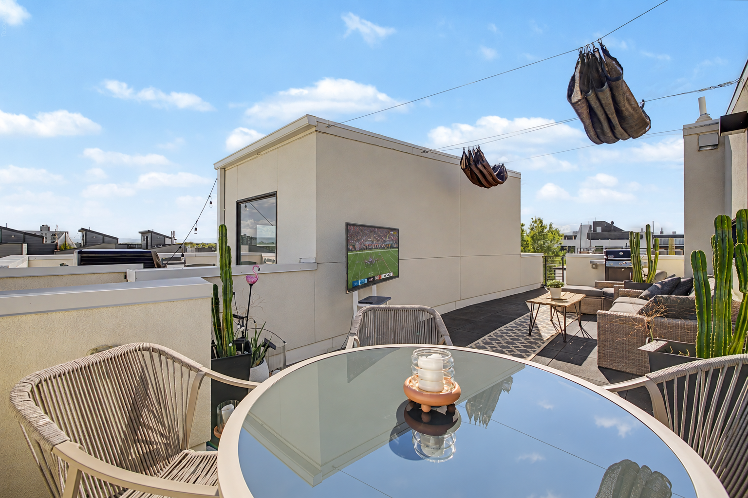 Furnished private rooftop terrace